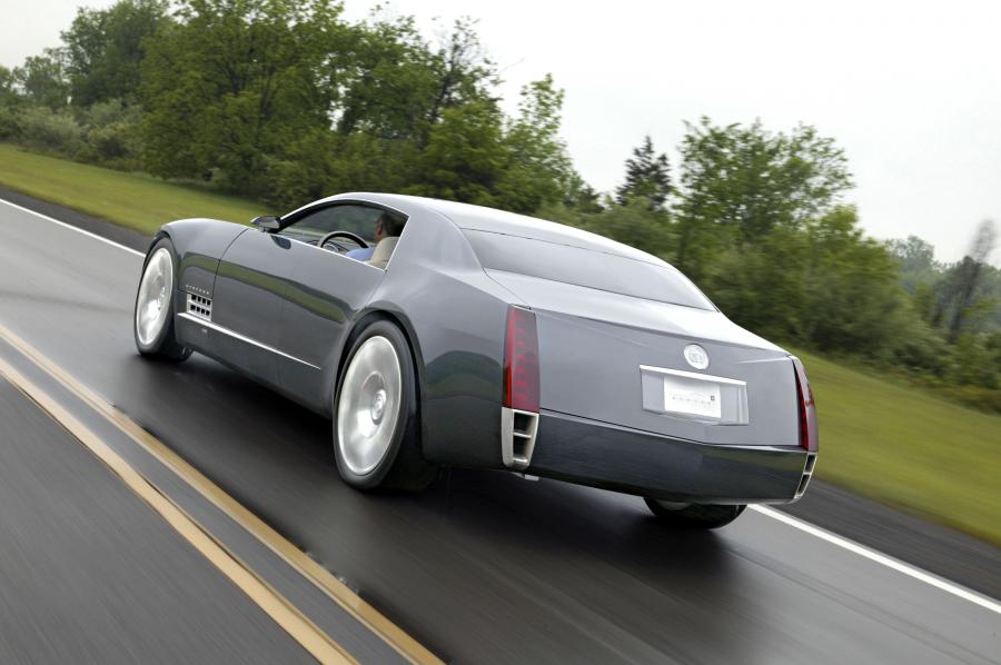  Cadillac Sixteen Concept 2003 года  (фото 10 из 41)